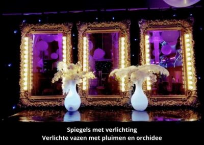 Thema decoratie The Great Gatsby _ Spiegels met verlichting en decoratie vazen